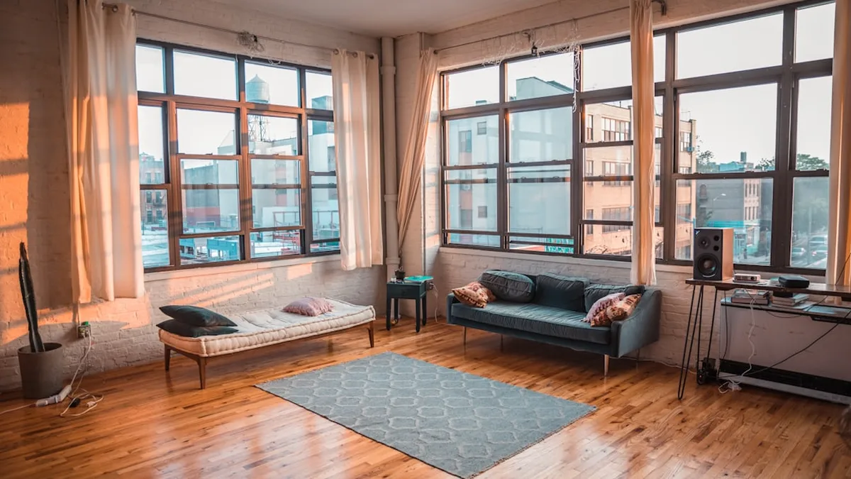 Réduire le bruit en appartement : ce qui marche par source