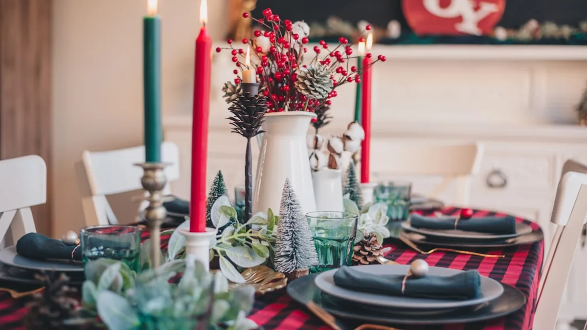 Décoration table de Noël pas cher : 6 idées à moins de 20 euros